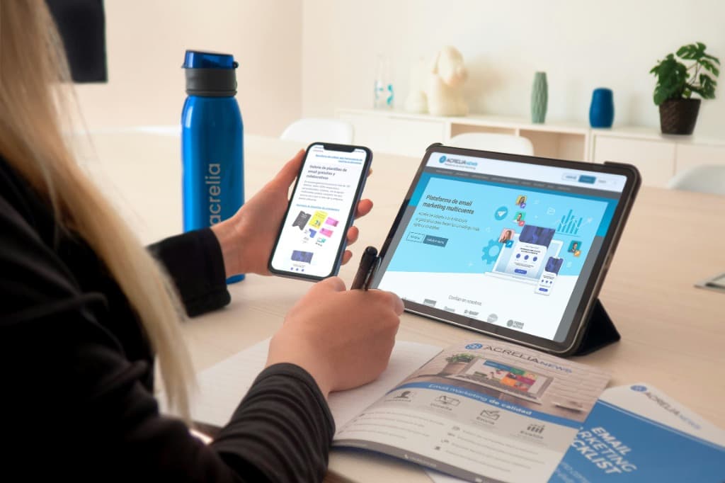 Growth marketing specialist analyzing digital campaigns, lead acquisition funnels, and omni-channel strategies